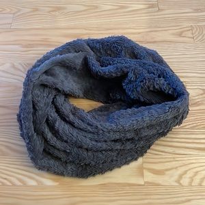 Infinity scarf